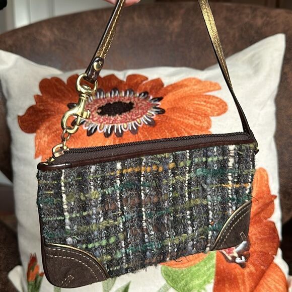 COACH Y2K WRISTLET GREEN TWEED MOHAIR NRASS BELTED DOG LEASH CLASP GOLD HANGTAG - Picture 6 of 14